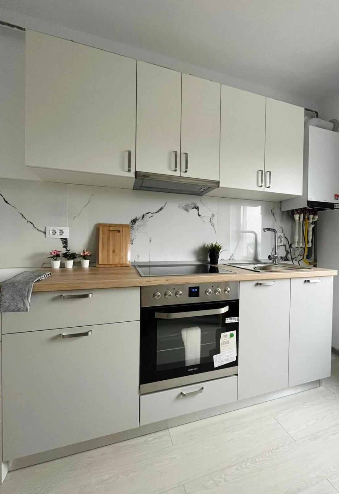 Amurresidence Ap3 Barbeque Airport&Parking ยาช ภายนอก รูปภาพ